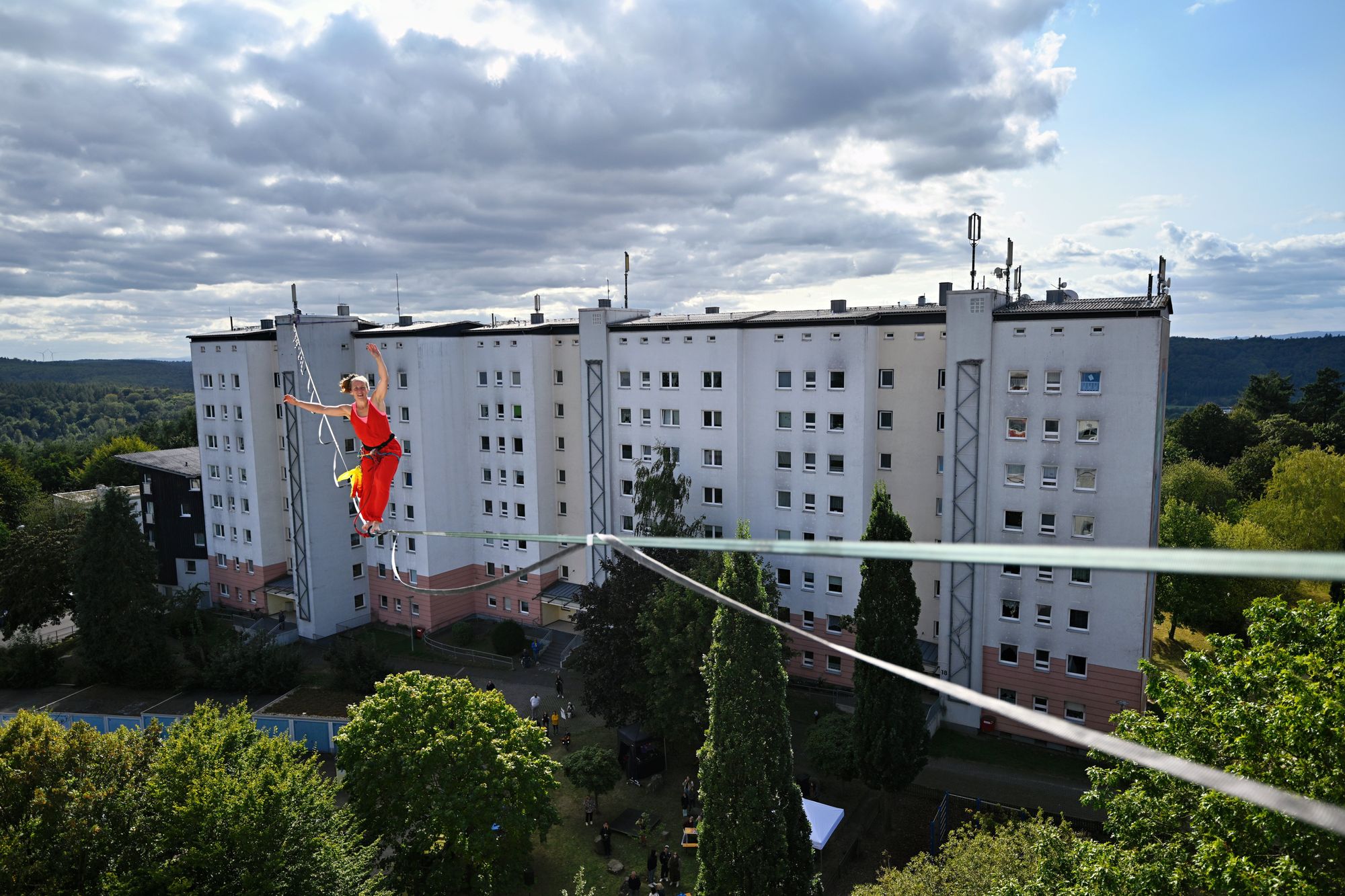 Feuerfächer, Spiderman und 3 M's über Marburgs Dächern am Richtsberg